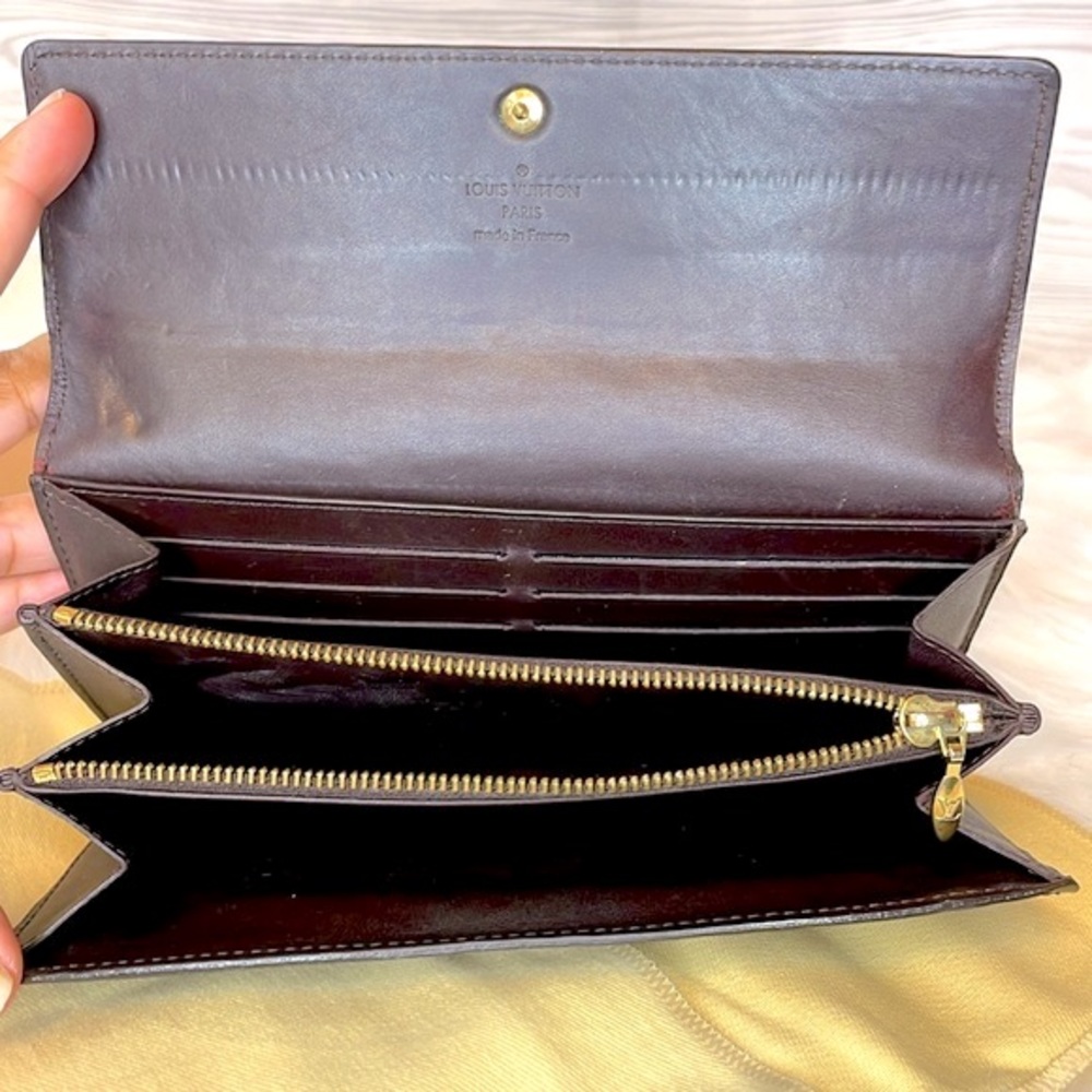 Louis Vuitton Amarante Vernis Sarah Wallet - Picture 12 of 16